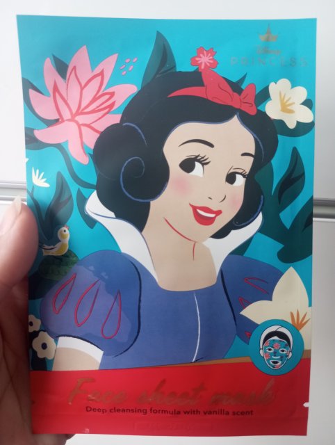 Denkowanie część druga :)  Kwiecień w wiosenno-wielkanocnych barwach - denkuję w żółci, zieleni, bieli i różu. 🐣🍀🐇🌸