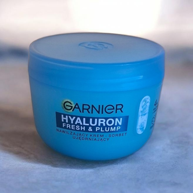Garnier Hyaluron fresh&plump nawilżający krem - sorbet ujelędrniającyy