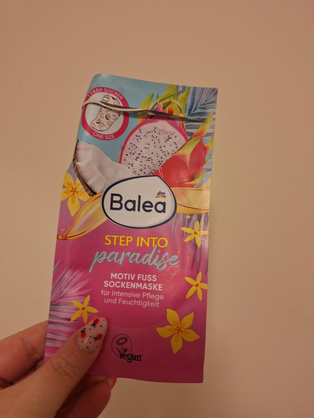 Denkowanie część druga :)  Kwiecień w wiosenno-wielkanocnych barwach - denkuję w żółci, zieleni, bieli i różu. 🐣🍀🐇🌸