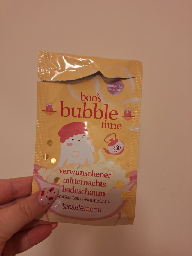 Denkowanie część druga :)  Kwiecień w wiosenno-wielkanocnych barwach - denkuję w żółci, zieleni, bieli i różu. 🐣🍀🐇🌸