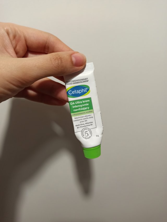 Denkowanie część druga :)  Kwiecień w wiosenno-wielkanocnych barwach - denkuję w żółci, zieleni, bieli i różu. 🐣🍀🐇🌸