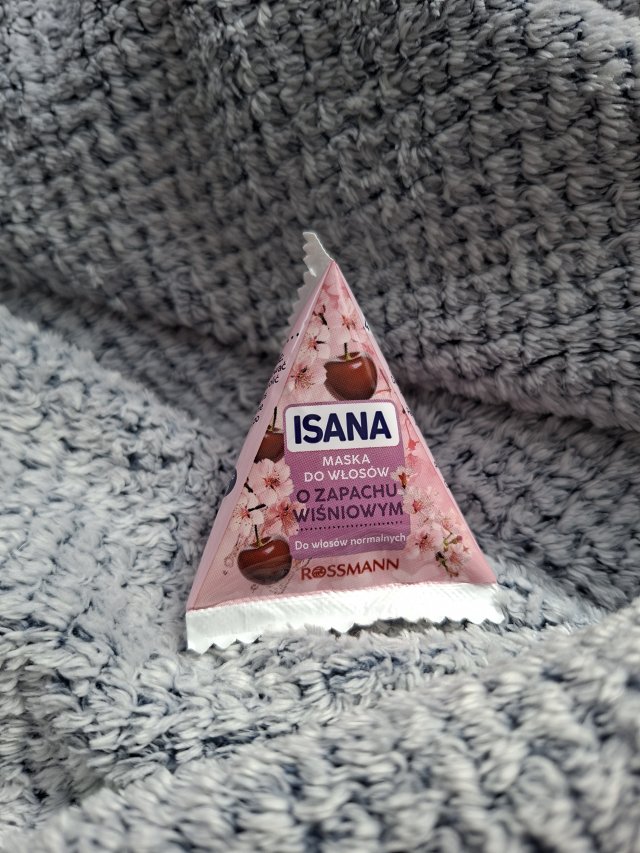 Isana Maska do włosów o zapachu wiśniowym 