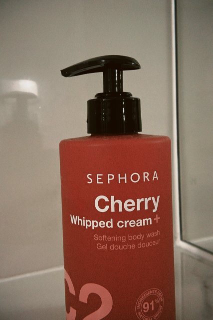 Sephora Żel pod prysznic, Cherry Whipped Cream+