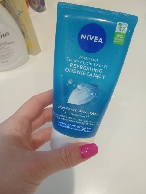 Nivea Żel do mycia twarzy, Odświeżający, Wit. E i lotos