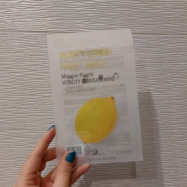 Denkowanie część druga :)  Kwiecień w wiosenno-wielkanocnych barwach - denkuję w żółci, zieleni, bieli i różu. 🐣🍀🐇🌸