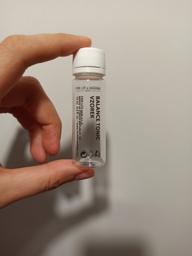 Denkowanie część druga :)  Kwiecień w wiosenno-wielkanocnych barwach - denkuję w żółci, zieleni, bieli i różu. 🐣🍀🐇🌸