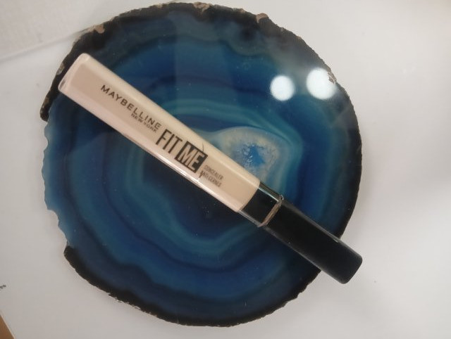 Maybelline Fit me!, Korektor do twarzy, nr 03 Porcelain