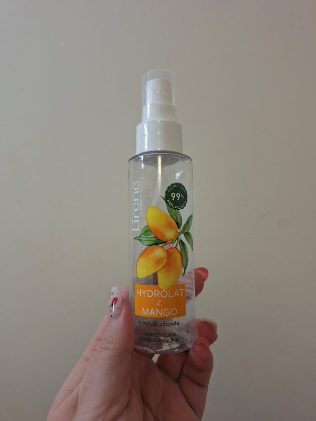 Denkowanie część druga :)  Kwiecień w wiosenno-wielkanocnych barwach - denkuję w żółci, zieleni, bieli i różu. 🐣🍀🐇🌸