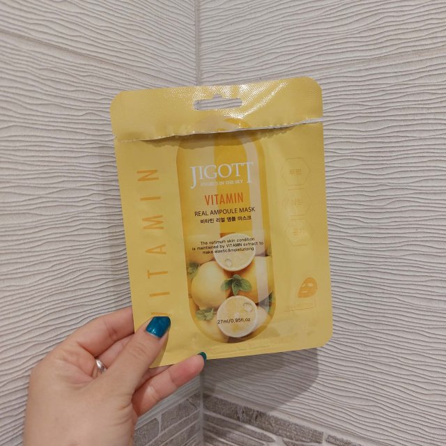 Denkowanie część druga :)  Kwiecień w wiosenno-wielkanocnych barwach - denkuję w żółci, zieleni, bieli i różu. 🐣🍀🐇🌸