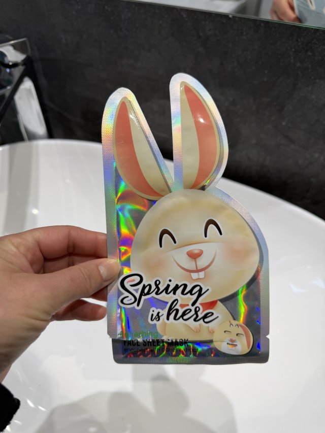 Denkowanie część druga :)  Kwiecień w wiosenno-wielkanocnych barwach - denkuję w żółci, zieleni, bieli i różu. 🐣🍀🐇🌸