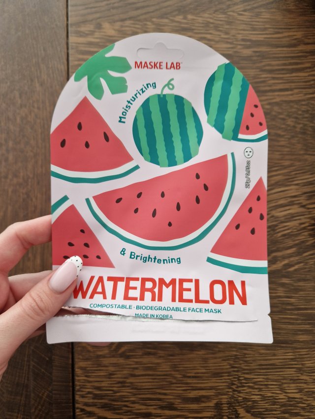 Denkowanie część druga :)  Kwiecień w wiosenno-wielkanocnych barwach - denkuję w żółci, zieleni, bieli i różu. 🐣🍀🐇🌸