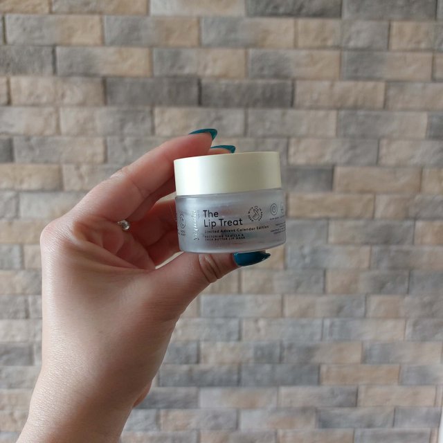 Denkowanie część druga :)  Kwiecień w wiosenno-wielkanocnych barwach - denkuję w żółci, zieleni, bieli i różu. 🐣🍀🐇🌸