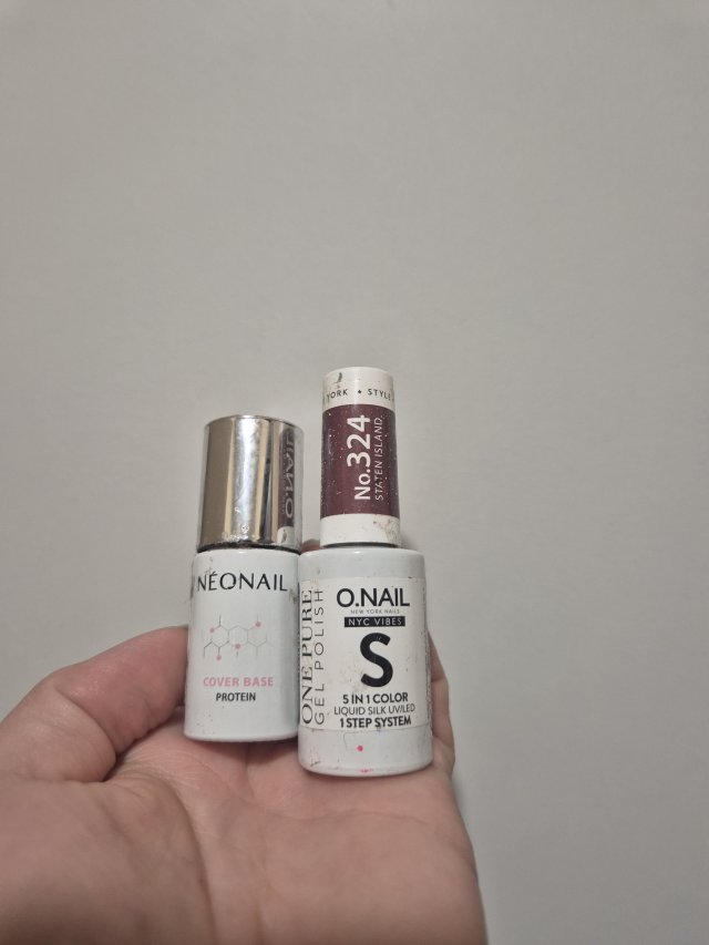 Denkowanie część druga :)  Kwiecień w wiosenno-wielkanocnych barwach - denkuję w żółci, zieleni, bieli i różu. 🐣🍀🐇🌸