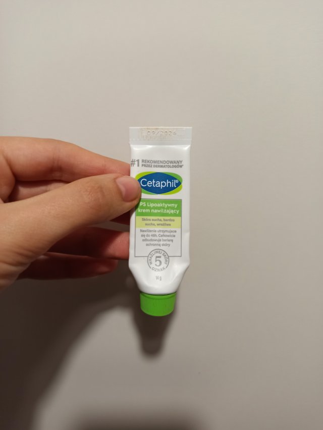 Denkowanie część druga :)  Kwiecień w wiosenno-wielkanocnych barwach - denkuję w żółci, zieleni, bieli i różu. 🐣🍀🐇🌸