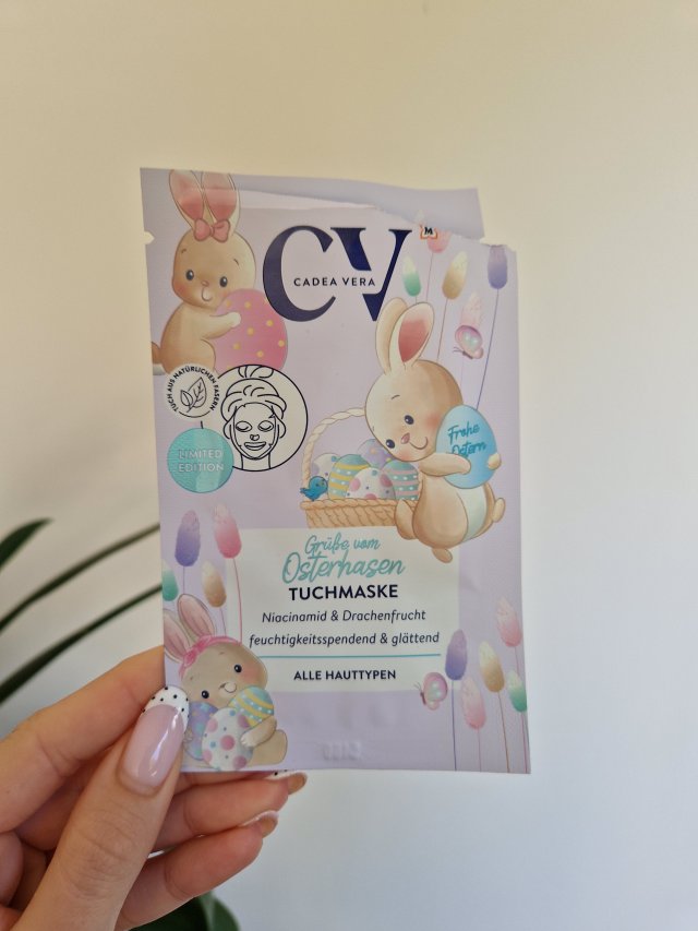 Denkowanie część druga :)  Kwiecień w wiosenno-wielkanocnych barwach - denkuję w żółci, zieleni, bieli i różu. 🐣🍀🐇🌸