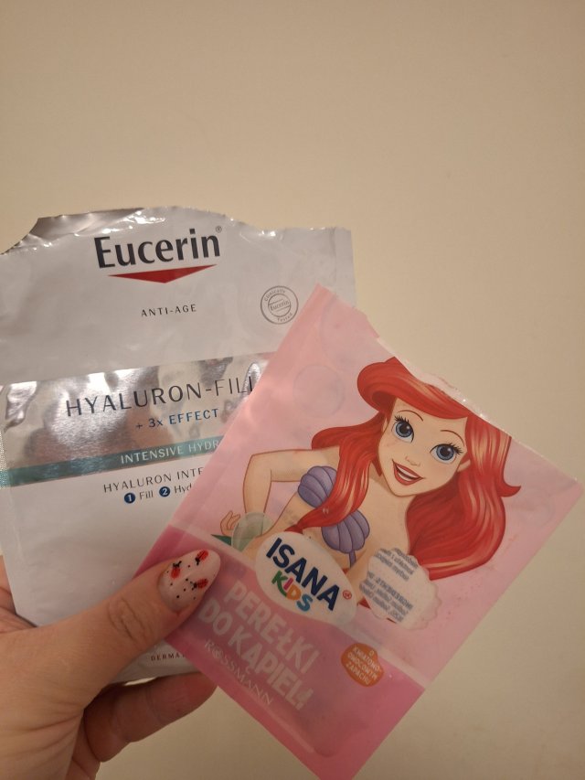 Denkowanie część druga :)  Kwiecień w wiosenno-wielkanocnych barwach - denkuję w żółci, zieleni, bieli i różu. 🐣🍀🐇🌸