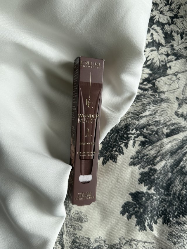 Bronzer w kremie eveline 