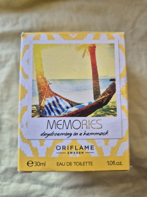 Oriflame Woda toaletowa, Memories Daydreaming EDT
