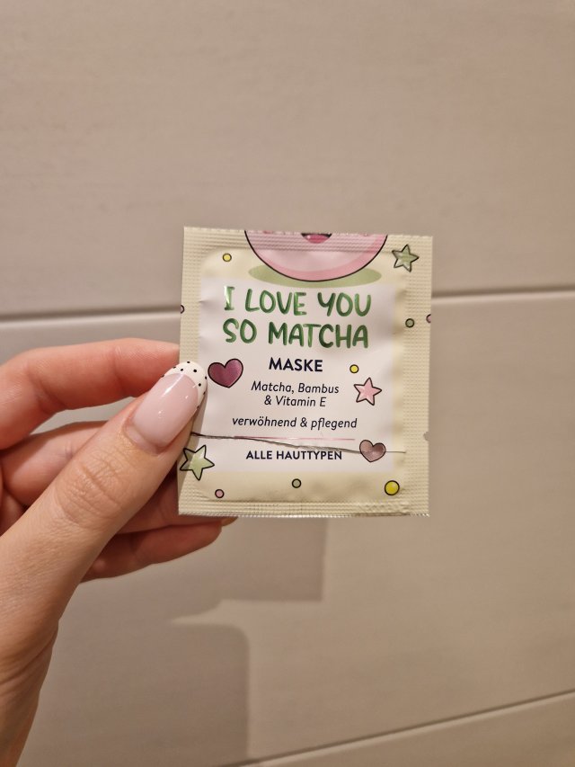 Denkowanie część druga :)  Kwiecień w wiosenno-wielkanocnych barwach - denkuję w żółci, zieleni, bieli i różu. 🐣🍀🐇🌸