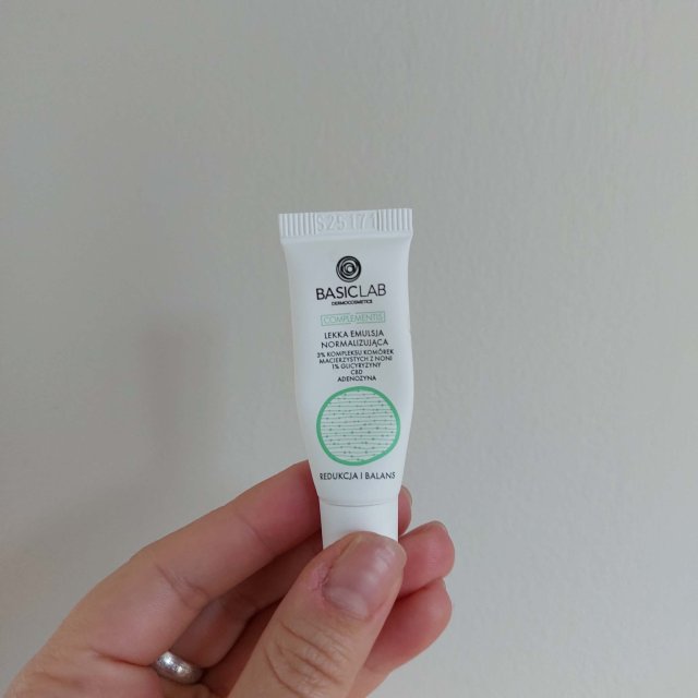 Denkowanie część druga :)  Kwiecień w wiosenno-wielkanocnych barwach - denkuję w żółci, zieleni, bieli i różu. 🐣🍀🐇🌸