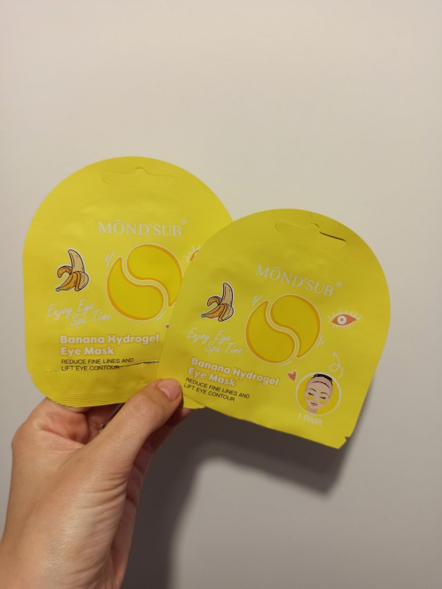 Denkowanie część druga :)  Kwiecień w wiosenno-wielkanocnych barwach - denkuję w żółci, zieleni, bieli i różu. 🐣🍀🐇🌸