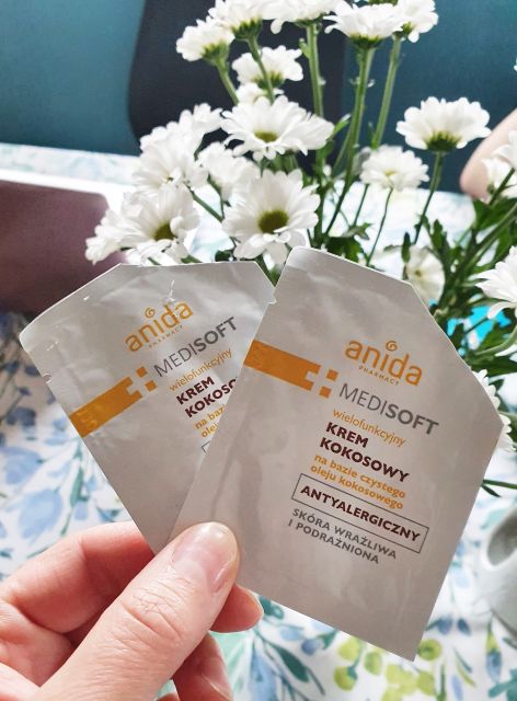 akcja denkowanie! grudzień - kosmetyki w świątecznych opakowaniach i świątecznych kolorach 🎄❄️⛄🎀🎁🎅