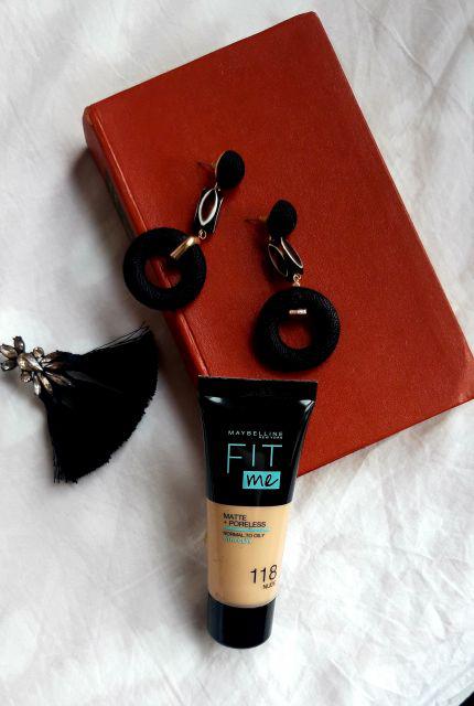 Maybelline Fit Me!, Podkład do twarzy, Matujący i wygładzający pory, nr 118