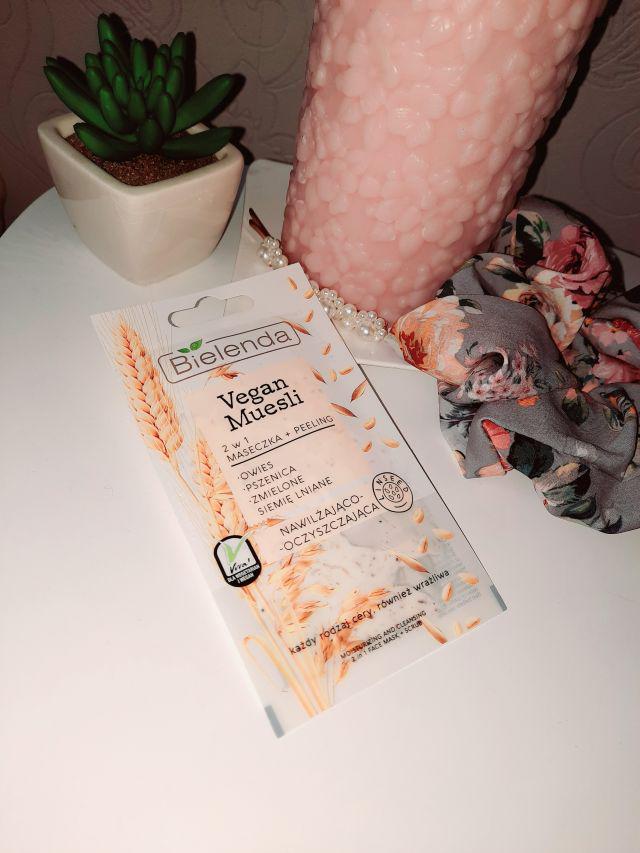 Bielenda Vegan Muesli, Maseczka + peeling do twarzy, 2w1, Nawilżająco-oczyszczająca, Każdy rodzaj cery, również wrażliwa