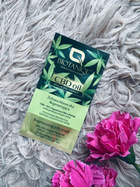Biotaniqe CDB Oil, żelowa maseczka regenerująca Anti-Anging