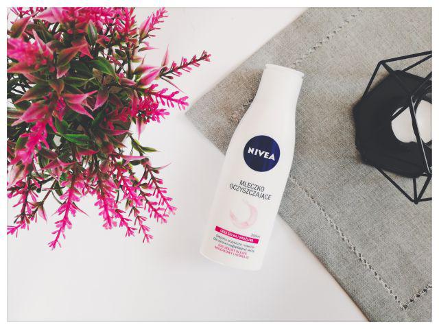 Nivea Mleczko oczyszczające do demakijażu, Cera sucha i wrażliwa
