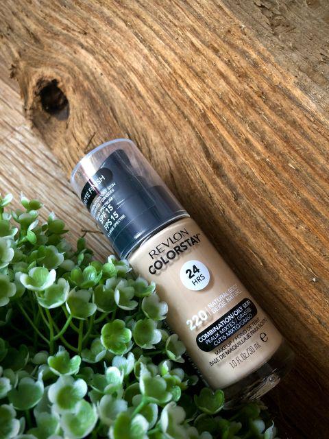 Revlon Colorstay, Podkład do cery mieszanej/tłustej, 220 Natural Beige