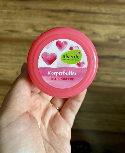 akcja denkowanie! grudzień - kosmetyki w świątecznych opakowaniach i świątecznych kolorach 🎄❄️⛄🎀🎁🎅