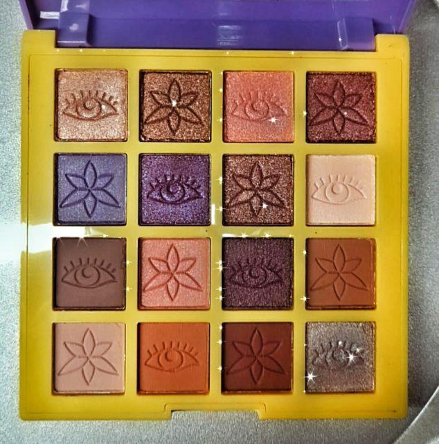 Lovely Paleta cieni do powiek, Miss Lily