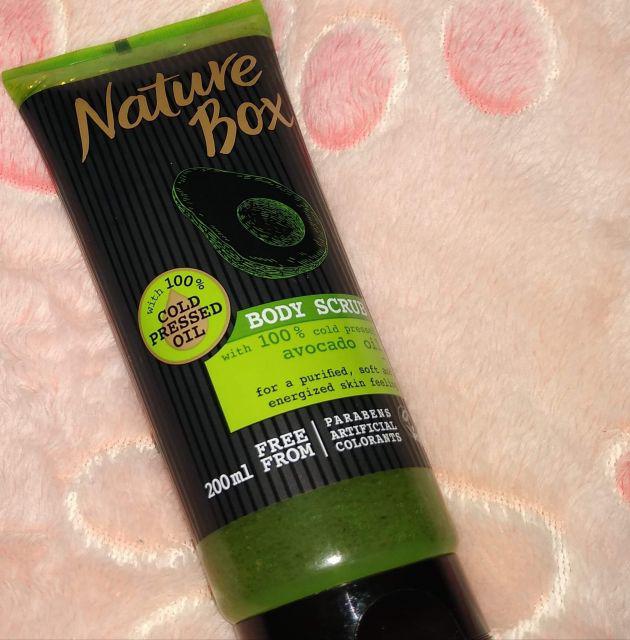 Nature Box Scrub do ciała, Olej awokado