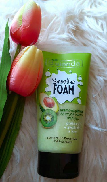 Bielenda Smoothie Foam, Pianka do mycia twarzy, Matująca, Prebiotyk + awokado + kiwi