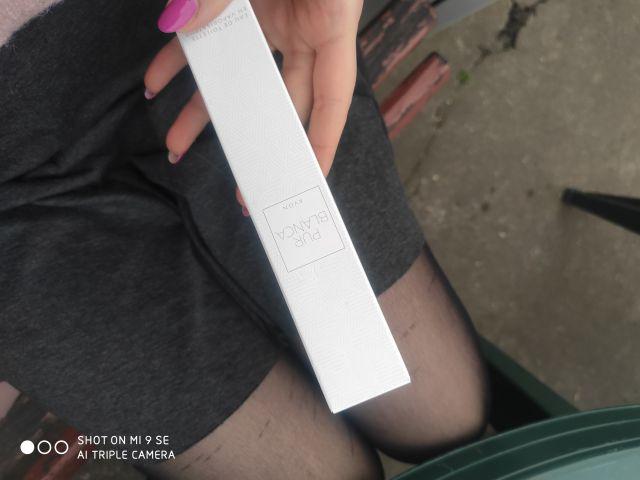 Pur Blanca Avon