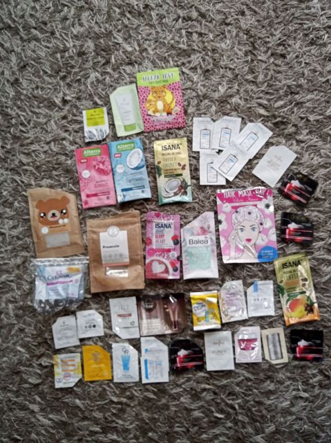 akcja denkowanie! grudzień - kosmetyki w świątecznych opakowaniach i świątecznych kolorach 🎄❄️⛄🎀🎁🎅