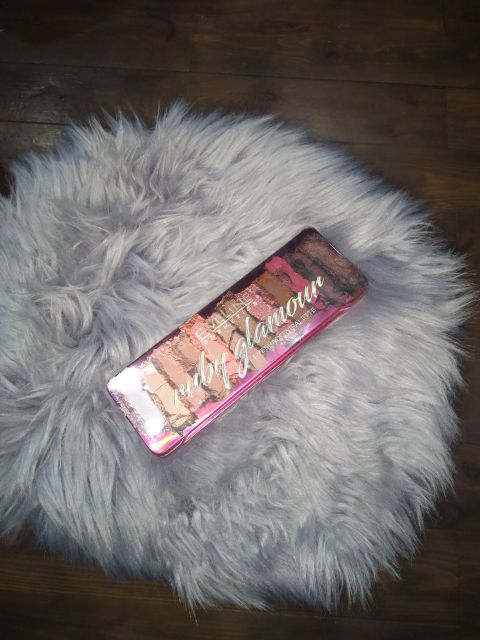 Eveline Paleta cieni do powiek, Ruby Glamour