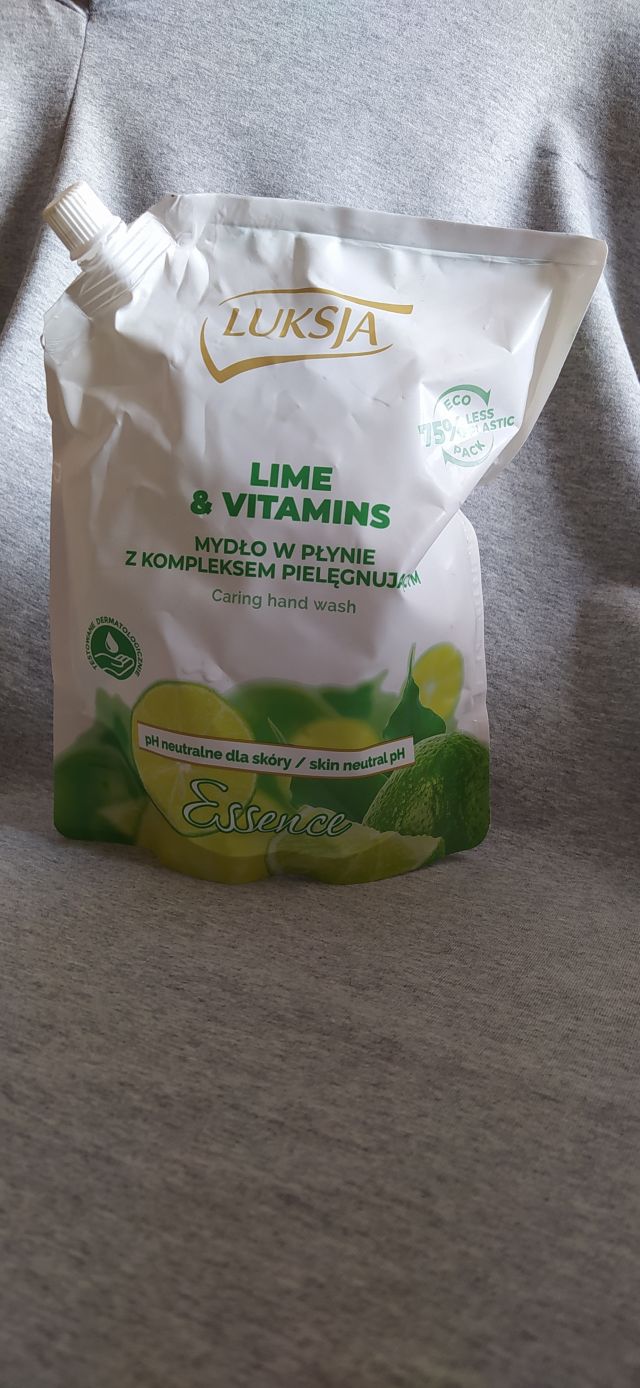 Luksja essence mydło w płynie lime&vitamins
