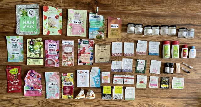 akcja denkowanie! grudzień - kosmetyki w świątecznych opakowaniach i świątecznych kolorach 🎄❄️⛄🎀🎁🎅