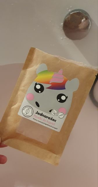 akcja denkowanie! grudzień - kosmetyki w świątecznych opakowaniach i świątecznych kolorach 🎄❄️⛄🎀🎁🎅