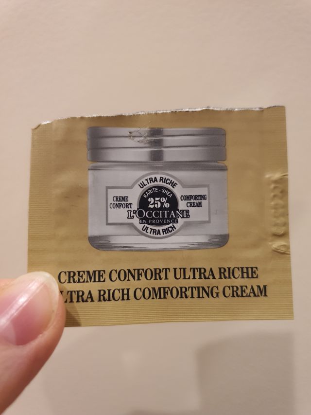 L'Occitane Krem do twarzy, Ultra Rich Comforting Cream, Silnie odżywczy kojący krem do twarzy, 25% Masło Shea 