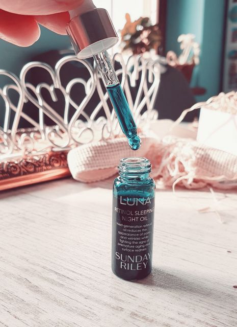 Sunday Riley Olejek do twarzy, Z retinolem, Luna Sleeping Night Oil