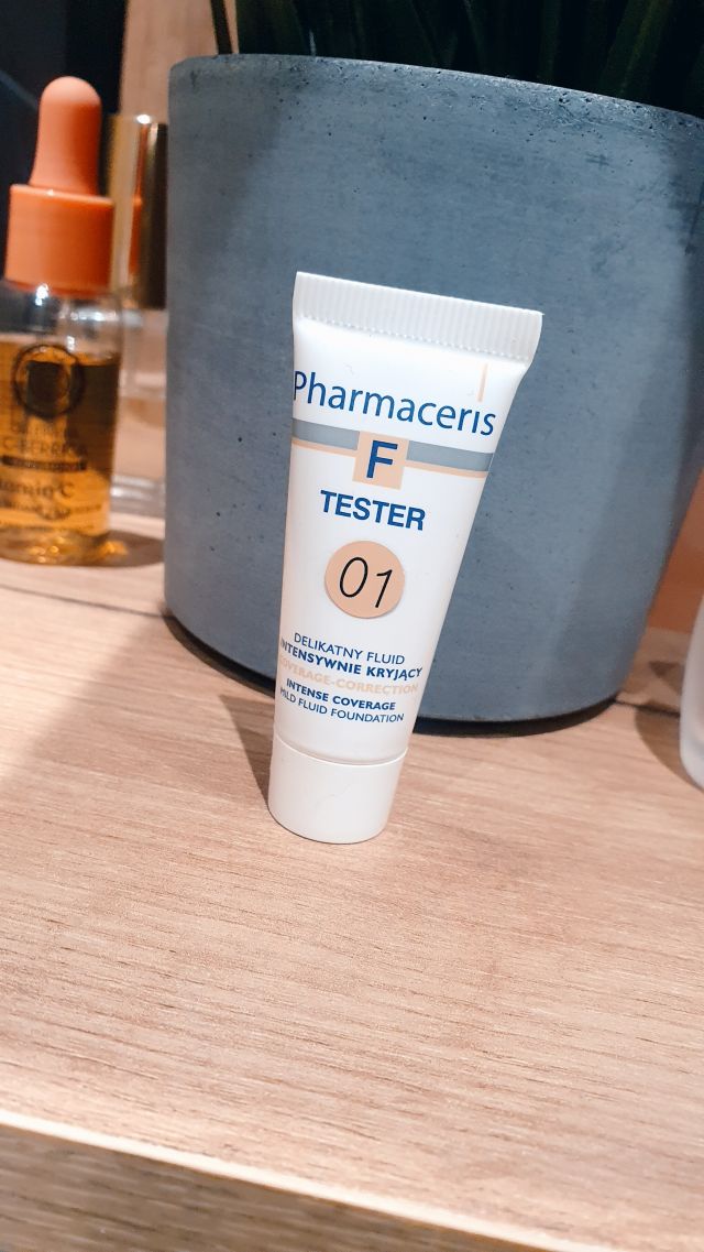 Pharmaceris F, Fluid do twarzy, Intensywnie kryjący, Delikatny, 01 Ivory