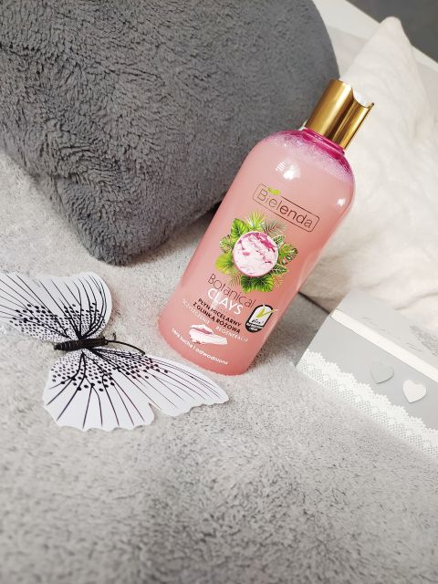 Bielenda Botanical Clays, Płyn micelarny do twarzy, Wegański, Z glinką różową 