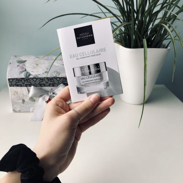 Institut Esthederm Eau Cellulaire, Żel do twarzy, Nawilżająco-Energetyzujący