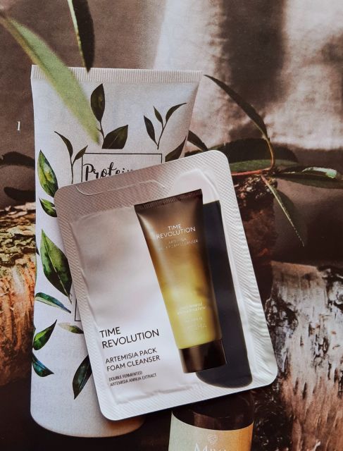MISSHA Time Revolution, Artemisia Pack Foam Cleanser, Pianka do mycia twarzy, Nawilżająco-oczyszczająca 