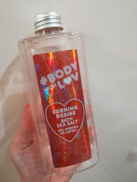 akcja denkowanie! grudzień - kosmetyki w świątecznych opakowaniach i świątecznych kolorach 🎄❄️⛄🎀🎁🎅