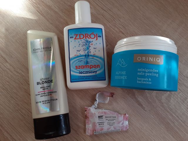 akcja denkowanie! grudzień - kosmetyki w świątecznych opakowaniach i świątecznych kolorach 🎄❄️⛄🎀🎁🎅