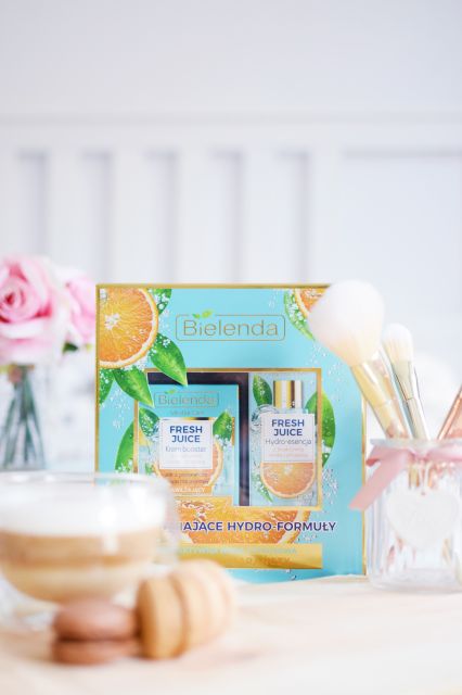 Bielenda Fresh Juice, Hydro-esencja do twarzy, Nawilżająca, Z bioaktywną wodą cytrusową, Sok z pomarańczy i kwas hialuronowy